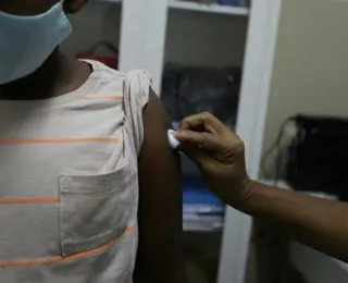 Salvador suspende vacinação contra covid-19 em crianças de 5 a 11 anos