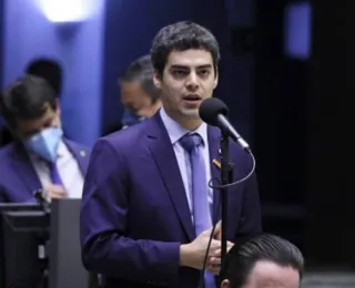 Projeto de ex-deputado quer acabar com diploma para 106 profissões