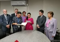 Aline Peixoto toma posse no Tribunal de Contas dos Municípios