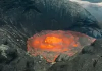 VÍDEO: Vulcão Shiveluch entra em erupção na Rússia