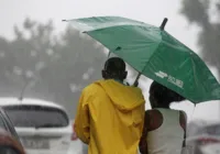 Cemaden emite alerta de risco moderado para chuvas em Salvador