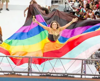 Daniela Mercury encerra carnaval de São Paulo