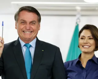 Receita vai investigar segundo pacote de joias destinados a Bolsonaro