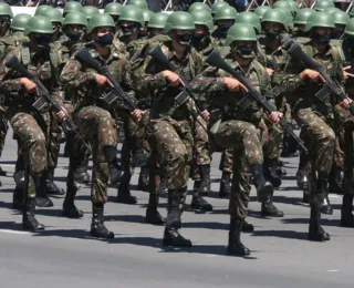 PT quer impedir Exército de substituir PM em casos excepcionais