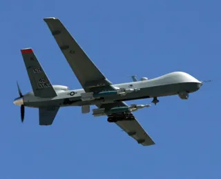 EUA convoca embaixador russo após colisão de caça com drone americano