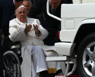 Hospitalizado em Roma, Papa está melhor e voltou ao trabalho