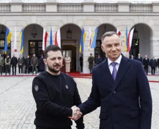 Zelensky obtém o apoio da Polônia para adesão da Ucrânia à Otan