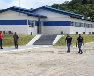 Homem é detido após dizer insultos racistas a funcionários do ferry