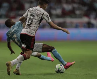 Treinador do Flamengo justifica cinco substituições no intervalo