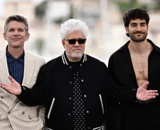 Almodóvar encanta Cannes com seu curta-metragem gay e western