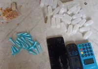 Adolescente abandona 300 pedras de crack em fuga da polícia