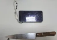 Adolescentes são flagrados com facas ao tentarem roubar ônibus