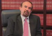 Advogado de Mauro Cid já criticou prisão de Lula e “crimes” de 8/1