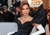 Anitta revela estar há meses sem sexo: 'Só trabalho e me estresso'