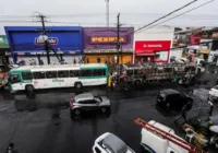 Após manhã violenta, ônibus voltam a circular em Sussuarana