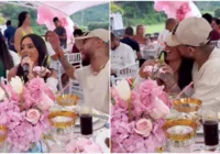 Após perdoar traição, Bruna e Neymar cantam em clima de romance; vídeo