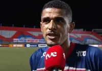 Atacante do Bahia de Feira morre durante treinamento