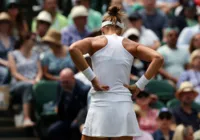 Bia Haddad lamenta abandono de Wimbledon por lesão: "Foi muito triste"