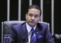 Bolsonaro se isolou e é de extrema-direita, diz Marcos Pereira