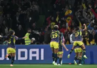 Colômbia vence e avança para as quartas pela primeira vez na história