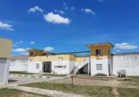 Diretor de presídio nega morte de preso por espancamento: "se bateu"