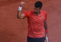 Djokovic vira contra Khachanov e vai para semifinal do Roland Garros