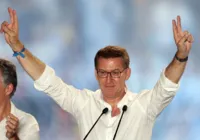 Eleições da Espanha: Direita vence, mas sem maioria para governar