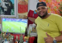Entre o São João e o futebol: público acompanha Bahia em bar