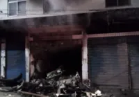 Estrutura de loja que pegou fogo está comprometida, avalia Codesal