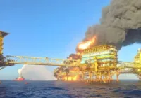 Explosão provoca incêndio em plataforma de gás no Golfo do México