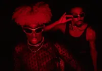 Festa no Rio Vermelho reúne performances e música eletrônica