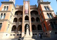 Fiocruz assina acordo para produzir medicamento para hepatite C