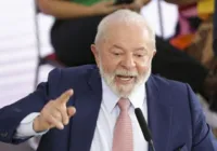 Governo Lula revoga programa de escolas cívico-militares