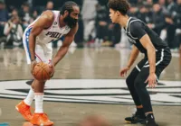 Harden chama presidente de 'mentiroso' e se nega a continuar na equipe