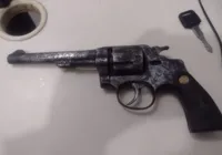 Homens são detidos após tentarem roubar ônibus em Salvador