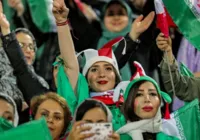 Iranianas conquistam direito histórico de assistir jogos nos estádios