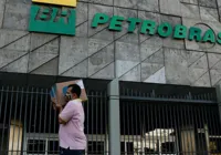 Lucro líquido da Petrobras cai 24,6% em relação a trimestre anterior