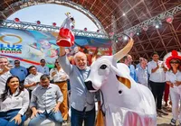 Lula assina decreto que amplia intercâmbio de energia com Venezuela