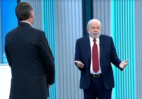Lula reclama de Bolsonaro: "Só quer falar bobagem"
