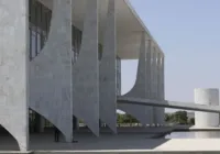 Lula sanciona Lei Geral do Esporte e veta regra que reduz indenização