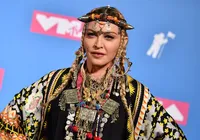 Madonna é hospitalizada com infecção bacteriana e turnê é adiada