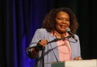 Margareth Menezes denuncia arranhões em malas de viagem