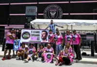 Messi chega aos EUA para assinar com Inter Miami