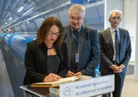 Ministra articula adesão do Brasil ao maior centro científico do mundo