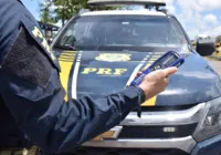 Motorista tomba caminhão e é preso por dirigir sob efeito de álcool