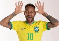 Neymar aceita convite de garoto baiano para disputar interclasse