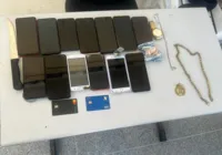 Policia apreende 13 celulares com quarteto após assalto a ônibus