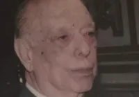 Prefeito sanciona lei que homenageia empresário que renovou o Vitória