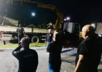 Prefeitura desmonta barracas na saída do Aeroporto de Salvador