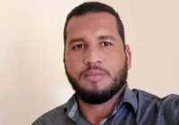 "Roube lá, mas aqui não pode", apelam servidores para prefeito baiano